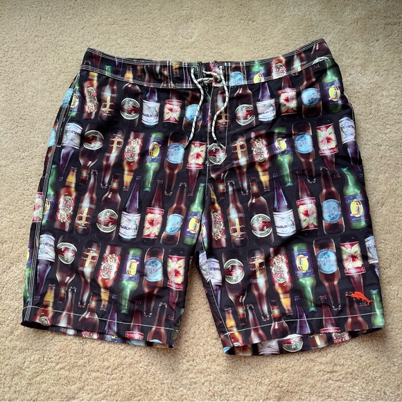 Tommy Bahama Relax Men's Beer Bottle Unlined Swim Board Shorts - Size 40 - EUC - Picture 1 of 9